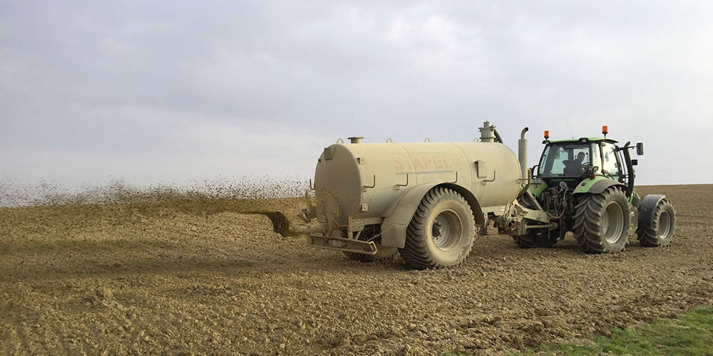 Leistung_Gruenlandpflege_1400_700